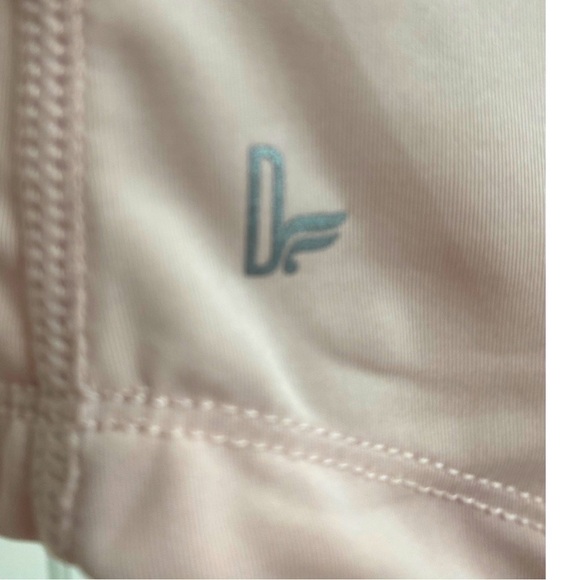 Fabletics x Demi Lovato Pale Pink Kortney Tank Top Dropped Arm Holes Size Medium - Picture 6 of 7